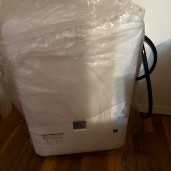 Danby 50 Pint Dehumidifier with Pump in White - Picture 6 of 6